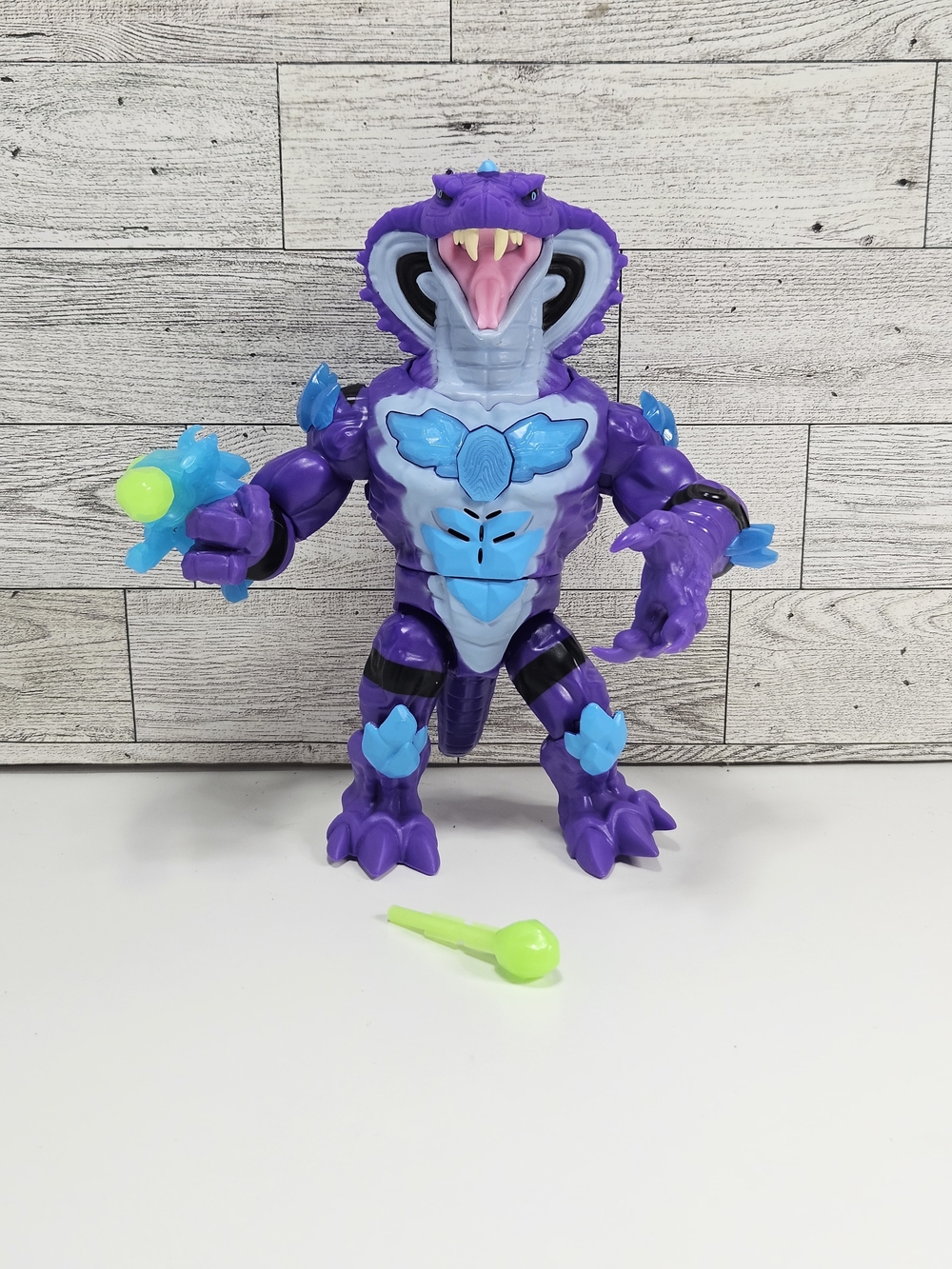 Beast Lab Stealth Strike Reptile CHAOS COBRA Snake Action Figure Tested Works